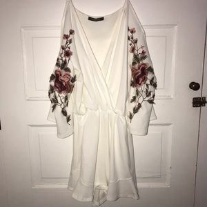 Floral open sleeve romper
